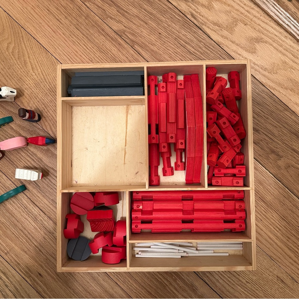 Collectible Lincoln Log Set